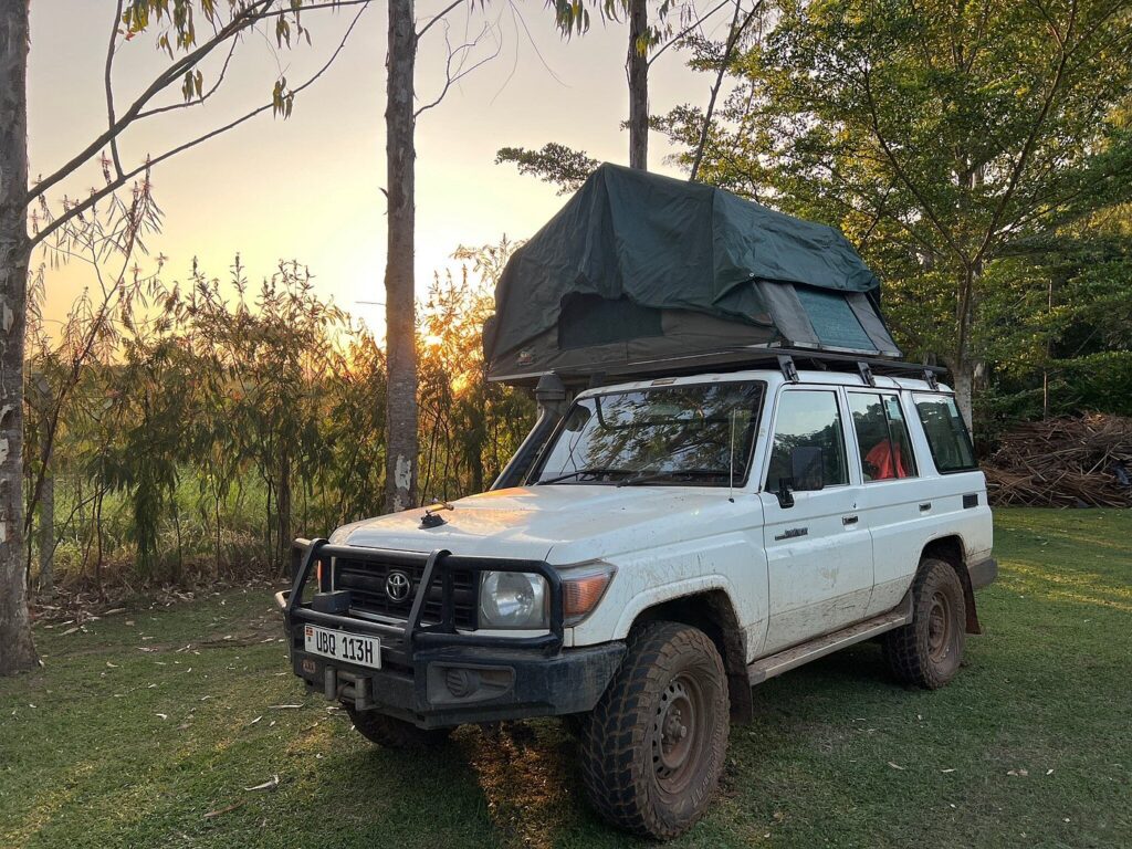 LX with Rooftop Tent
