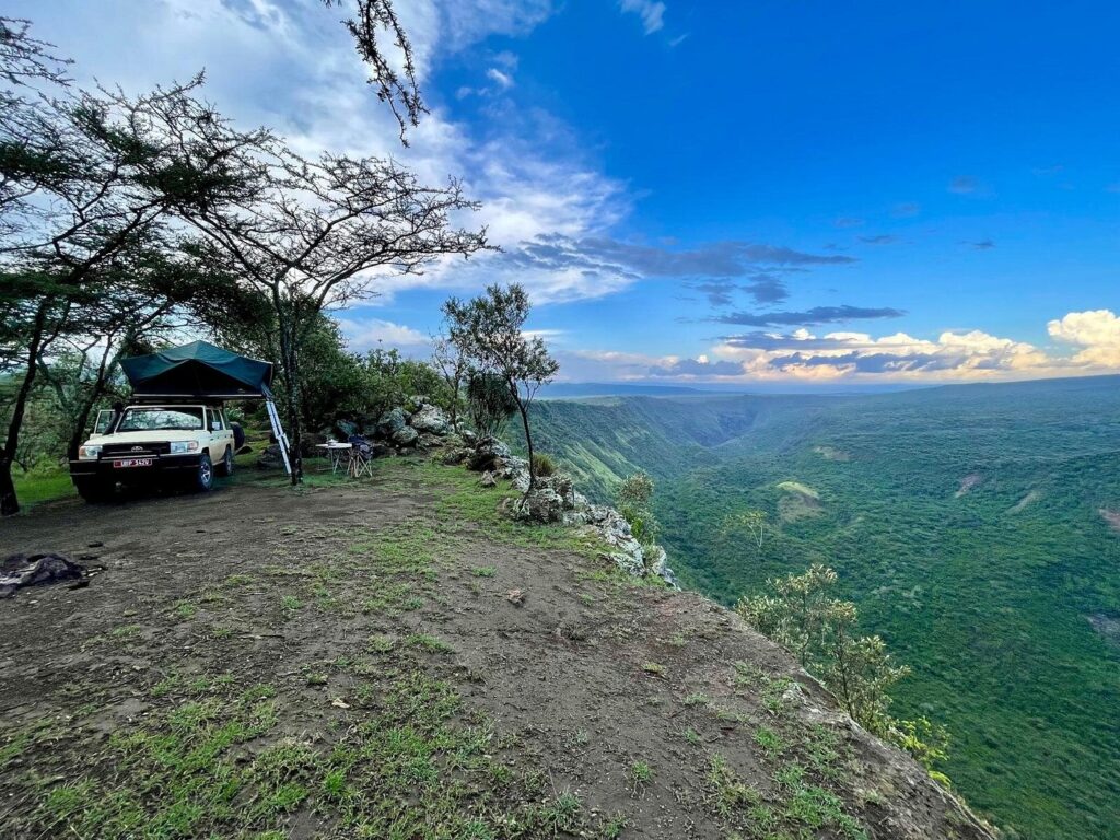 How to setup and packdown each rooftop tent on the land Cruiser LX
